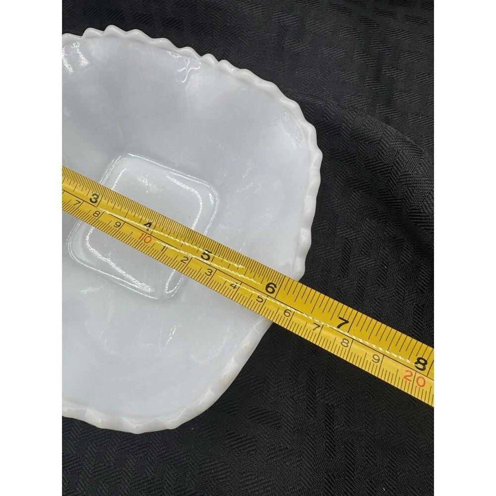 Anchor Hocking Early American Milk Glass Fruit/Dessert Bowl 6 inches White